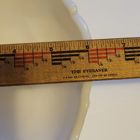 Westmoreland Milk Glass Sleigh Candy/Nut Dish - Picture 7 of 10